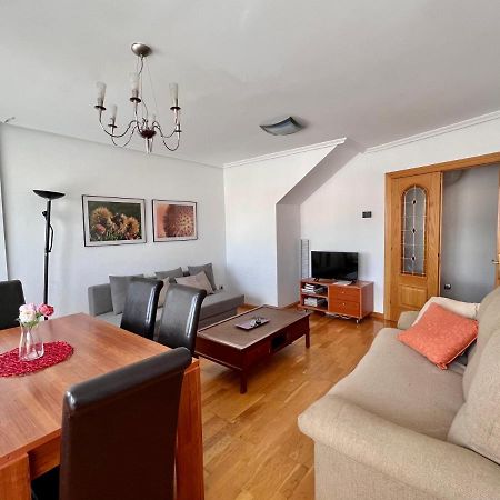 Housingleon - Conde Duplex Con Garaje Gratuito Lägenhet Exteriör bild