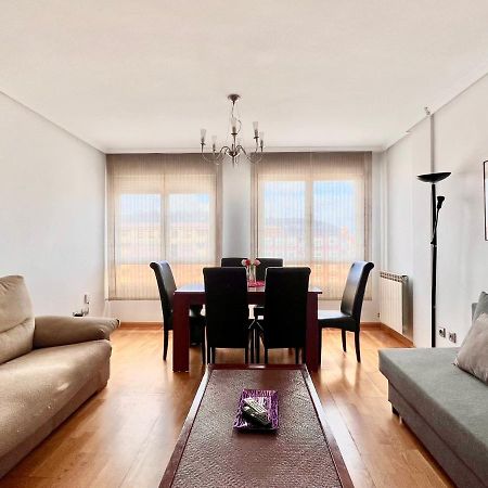 Housingleon - Conde Duplex Con Garaje Gratuito Lägenhet Exteriör bild