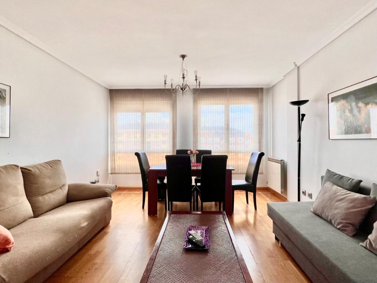 Housingleon - Conde Duplex Con Garaje Gratuito Lägenhet Exteriör bild